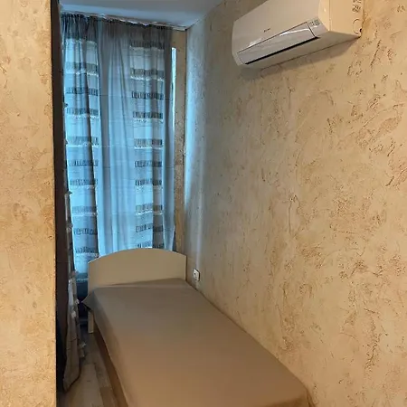 Colonel 938 Apartment